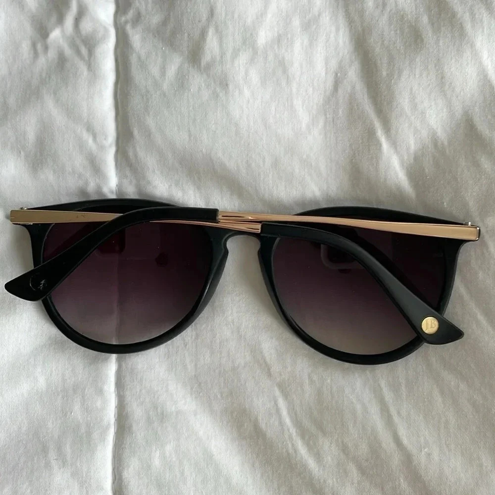 🔥4/$20 Jeanne  Becker Sunglasses - FREE with purchase - Picture 5 of 9